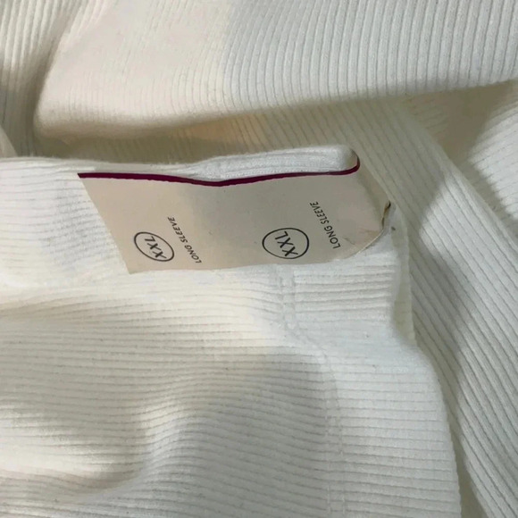 Universal Thread Women's Long
Sleeve Top Size XXL - Picture 8 of 9